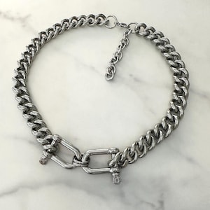 Choker ketting met industriële sluiting – roestvrijstalen statementketting | Punksieraden met zware schakels | Cybergrungecadeau voor hem/haar