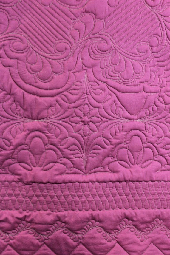 Longarm Quilting Services (quilting of your pieced top) e2e and rulerwork. Taking orders for work now.