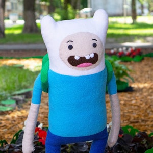 mochila finn el humano