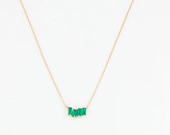 Collana in argento Buggette con smeraldo, gioielli con smeraldo, regalo per lei, regalo di compleanno, regalo di anniversario, collana con pietra portafortuna di maggio, ciondolo con smeraldo.