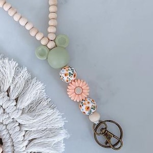 Sage Floral Mickey Mouse Teacher Lanyard / Disney Work Badge Teacher Lanyard / Minnie Mickey Mouse Badge Holder