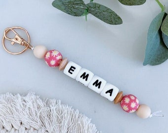 Custom name keychain accessory In Pink and White Daisy Pattern / Zipper Pull / Personalized Gift For Her