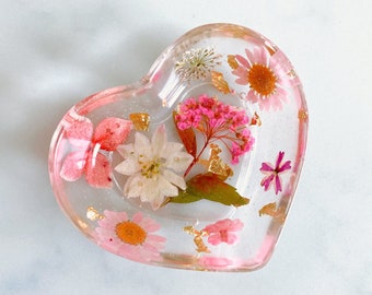 Heart Shaped Resin Ring Dish with real dried flowers