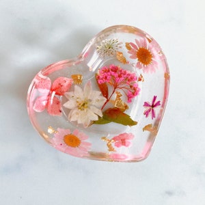 Heart Shaped Resin Ring Dish with real dried flowers