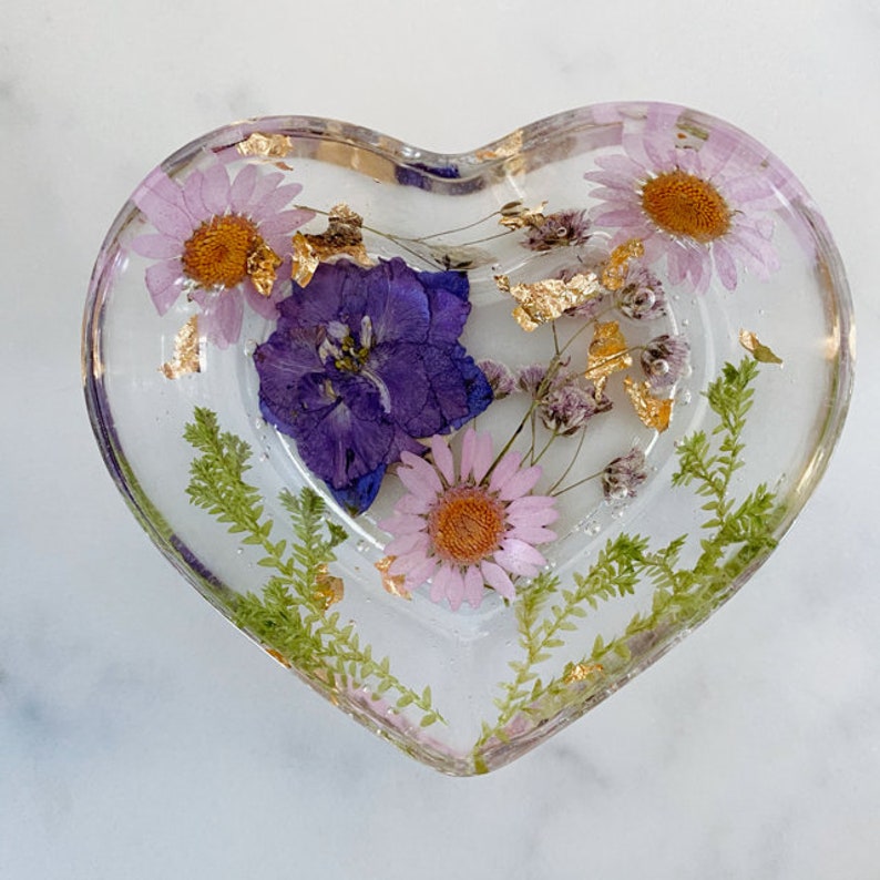 Heart Shaped Resin Ring Dish with real dried flowers image 7