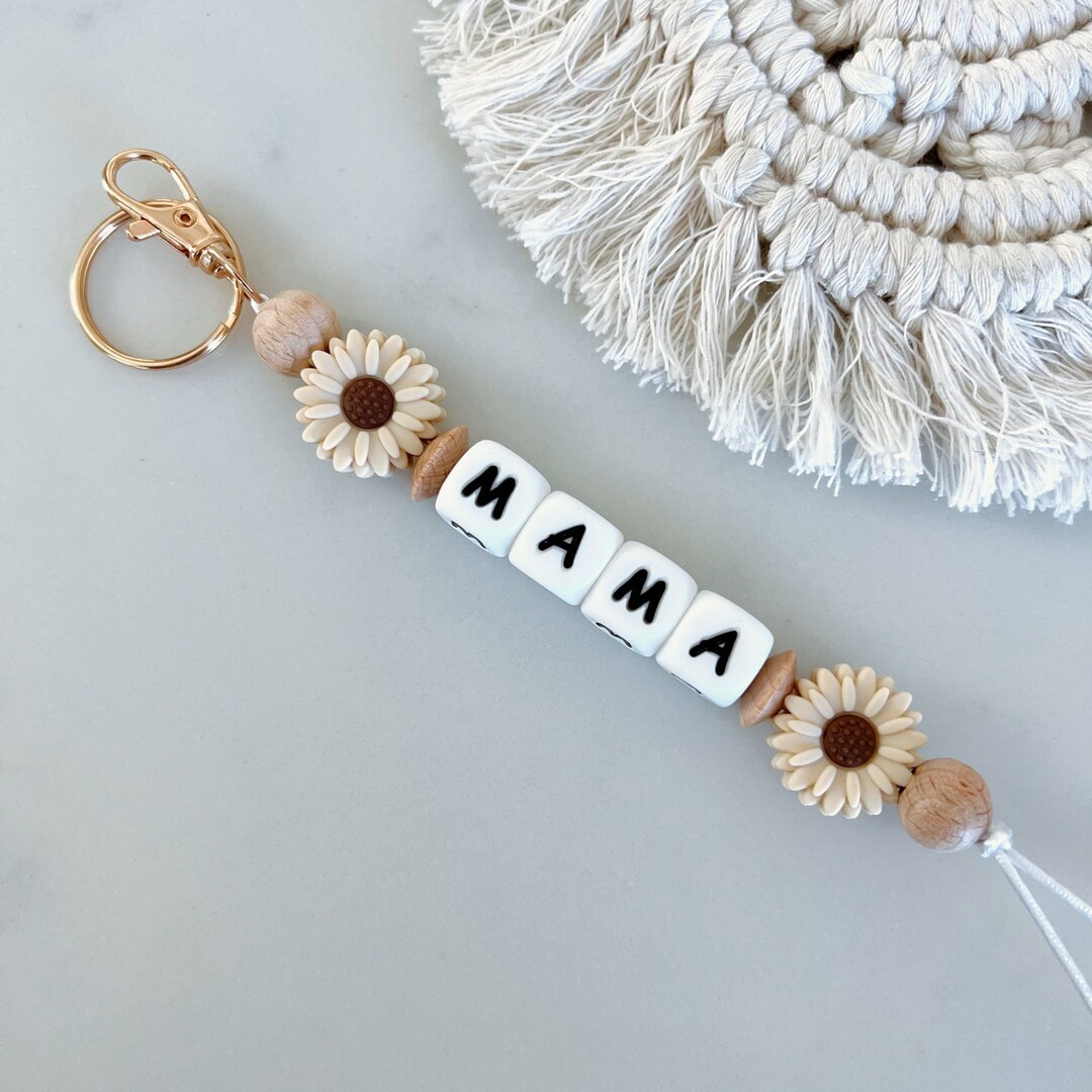 Namesake Accessory Custom Name Keychain Accessory With Daisy and Wood Beads - Etsy