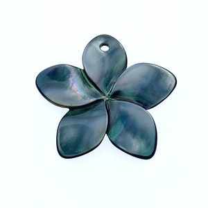 Plumeria Flower Pendants Black Mother Of Pearl Hand Carved Sea Shell Flower DIY Jewelry Earrings Making Bohemian Design BM-0028-25