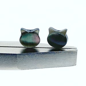Cat Beads Natural Black Mother of Pearl Hand Carved Kitty Charms Pendants For DIY Jewelry Earring Making BM-0069-8