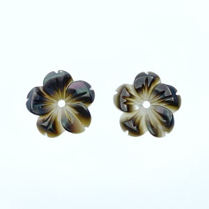 Flower Beads Natural Black Mother of Pearl Hand Carved Sea Shell 5-petal Floral BM-0053-12