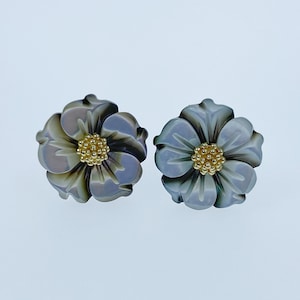Bauhinia Flower Beads Natural Black Mother of Pearl Hand Carved Hawaiian Floral BM-0066-12