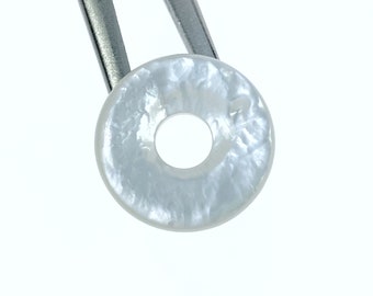 2 colgantes circulares de nácar blanco natural de 20 mm WM-0165