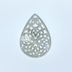 2pc 22mm x 33mm Natural White Mother of Pearl Filigree Drop Shape Pendants WM-0050