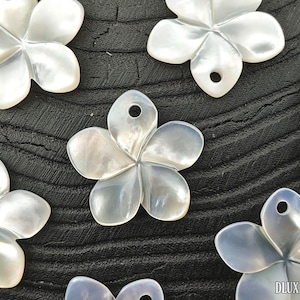 Plumeria Flower Beads White Mother Of Pearl Hand Carved Sea Shell DIY Bridal Jewelry Earrings Making Bohemian Minimalist Design WM-0196-17