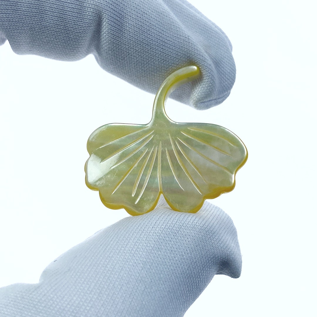 2pc 23mm X 25mm Yellow Mother of Pearl Hand Carved Gingko