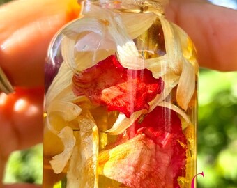 Moon Oil, Crystal Infused Floral Ritual Oil