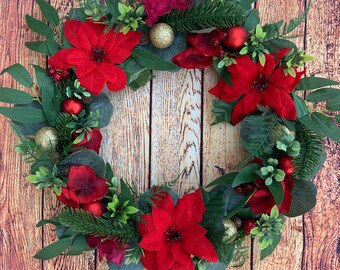 Traditional Christmas wreath | red wreath | front door wreath | Christmas decor