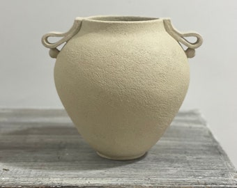 Natural Clay Pottery Vase, Modern Boho Decor, Perfect Gift for a Friend, Minimalist handmade pottery