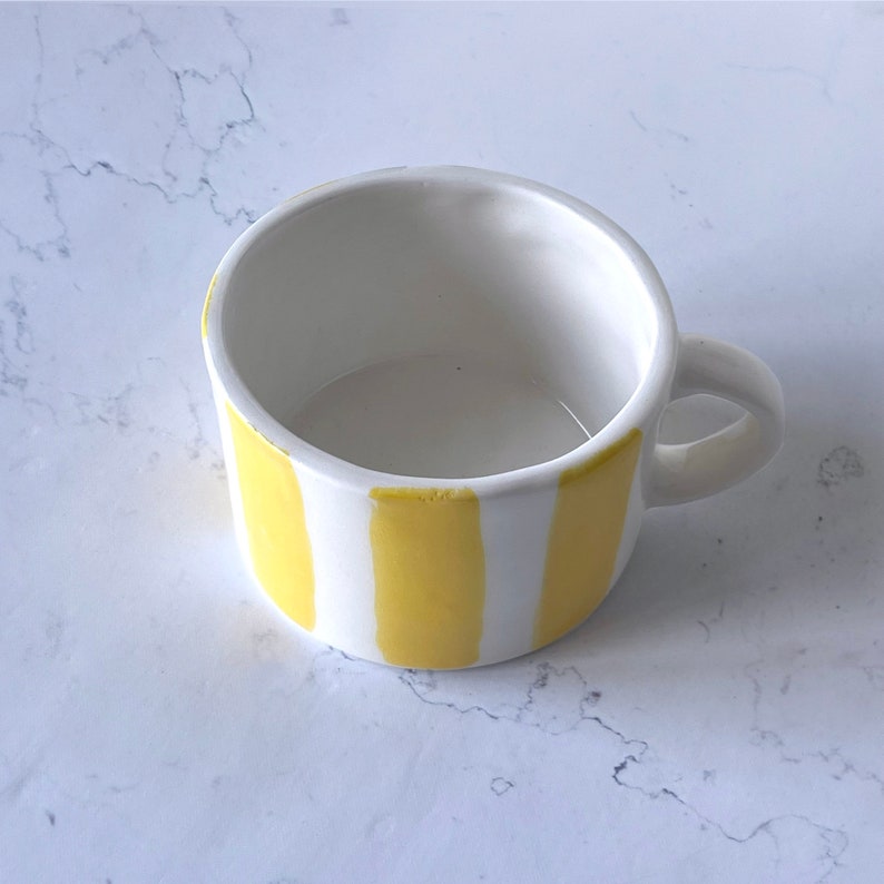 Large yellow striped mug, Handmade blue striped coffee mug, 12oz cup for tea, breakfast cool mug, Modern ceramic Cup, Latte Cup, Pottery Mug Yellow model