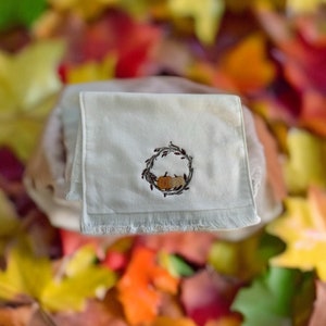 Pumpkin Fall Motif Embroidery Fingertip Hand Towel