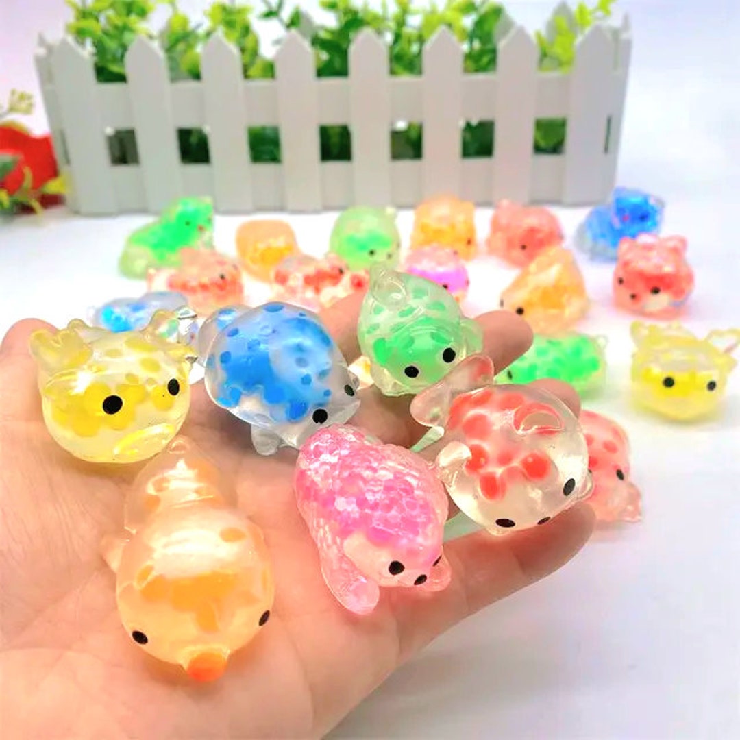 32 Stück Squishy Fidget Toys - Kawaii Anti-Stress Spielzeug In Tier- & Obstformen