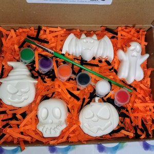 Paint Your Own Halloween Set. Halloween activity. Ceramic craft kit. Children&#39;s Painting Kit.