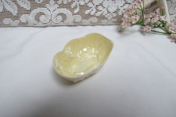 Lovely Little BELLEEK Bone China Seashell Scallop… - image 3