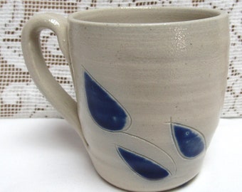 Vintage Sweet WILLIAMSBURG VA POTTERY Cup Cobalt Blue Incised Flower Leaves Souvenir Salt Glaze Stoneware Hand Crafted Farmhouse