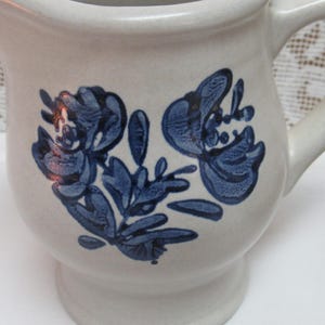 Vintage PFALTZGRAFF YORKTOWNE Stoneware Pottery Sugar Bowl with Lid AND Creamer Blue and White Country Farmhouse zdjęcie 3