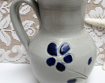 Vintage WILLIAMSBURG VA POTTERY Cream Pitcher Cobalt Blue Incised Flower Souvenir Salt Glaze Stoneware Hand Crafted Farmhouse