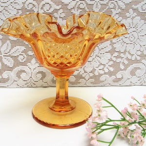 Vintage FENTON GLASS Ámbar Amarillo Estriado COMPOTE Borde Ruffled Patrón de piña