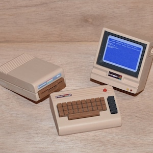 COMMODORE 64 - DRIVE 1541 - MONITOR 1702 - Miniature