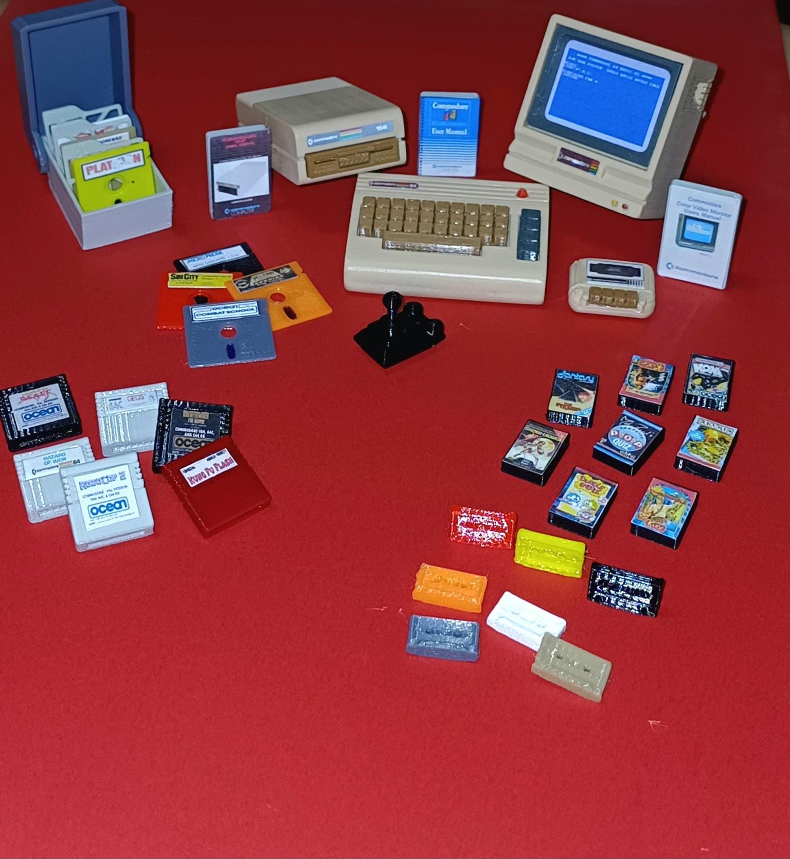 Commodore 64 : Coffret Outils + Tuteur De Frappe Sur Cassette - Bon état