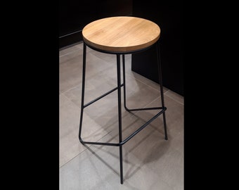 Kitchen and bar stool. Wood and metal.