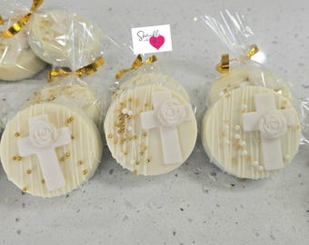 1 doz Baptism/Communion theme oreos (12 treats) white with gold sprinkles
