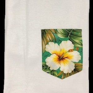 Made in Hawaii/ White Hawaiian Hibiscus Aloha Shirt Pocket Tee- Great Quality T-Shirt
