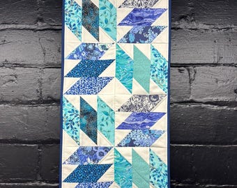 Blue & Teal pinwheel table runner, Handmade quilted table runner, Blue and white centerpiece quilt topper