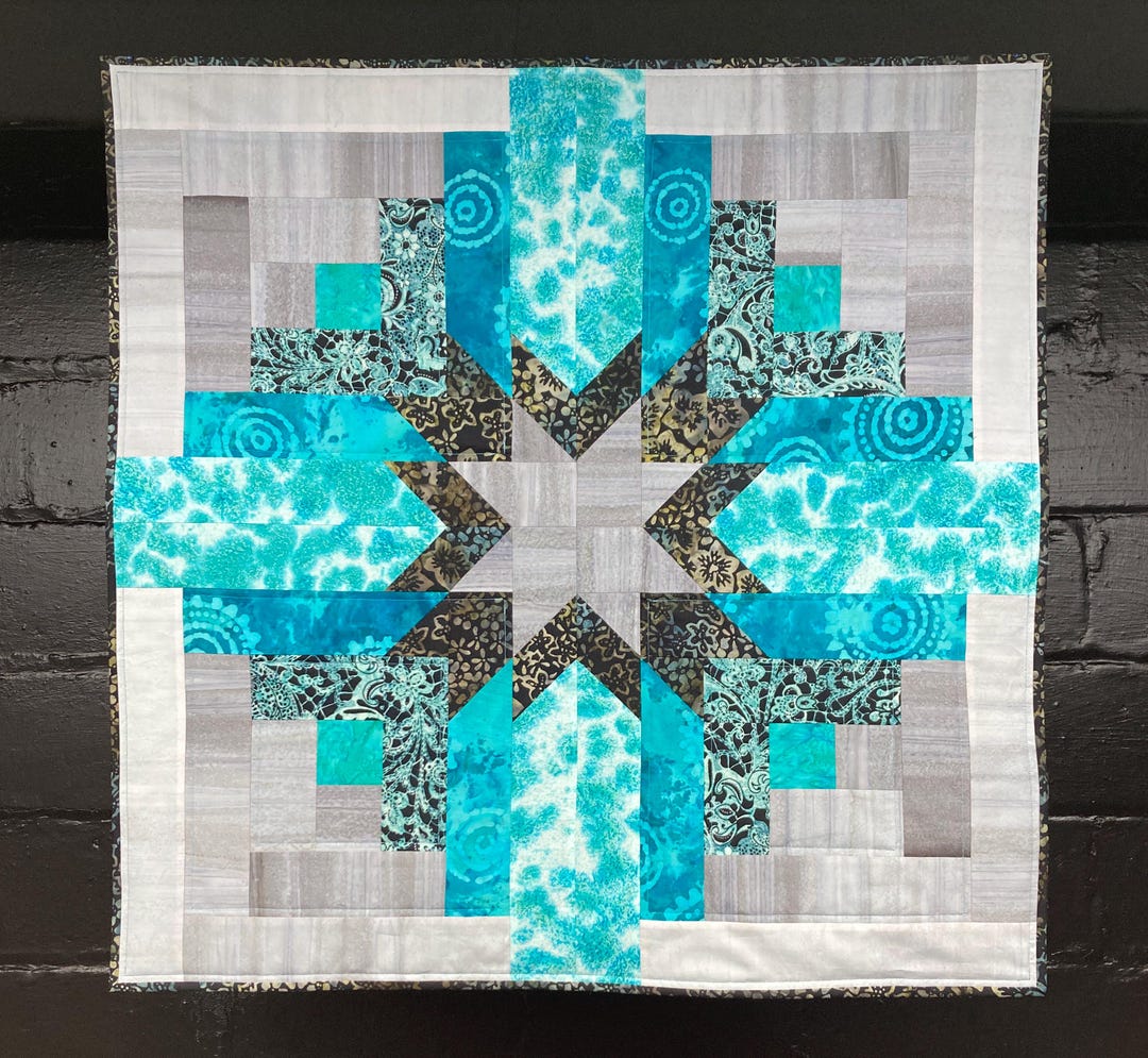 Saddle Star Quilted Table Topper NCU0NTV834