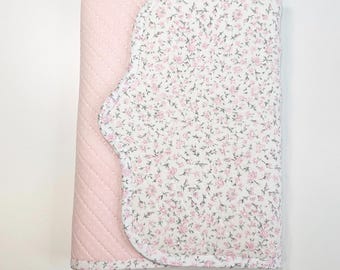 Agenda A5 floral acolchada con anillas,  Funda artesanal para agenda o anotador, Recargable 2026, Organizador de tela hecha a mano