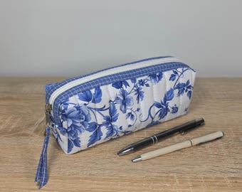 Estuche escolar floral azul hecho a mano, portalápices acolchado Toile de Jouy, Neceser pequeño maquillaje, Estuche regalo
