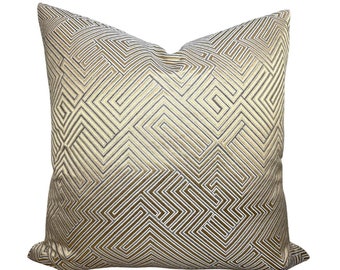 Golden Maze sammet örngott, Designörngott, Dekorationskuddar, Lyxig sammet