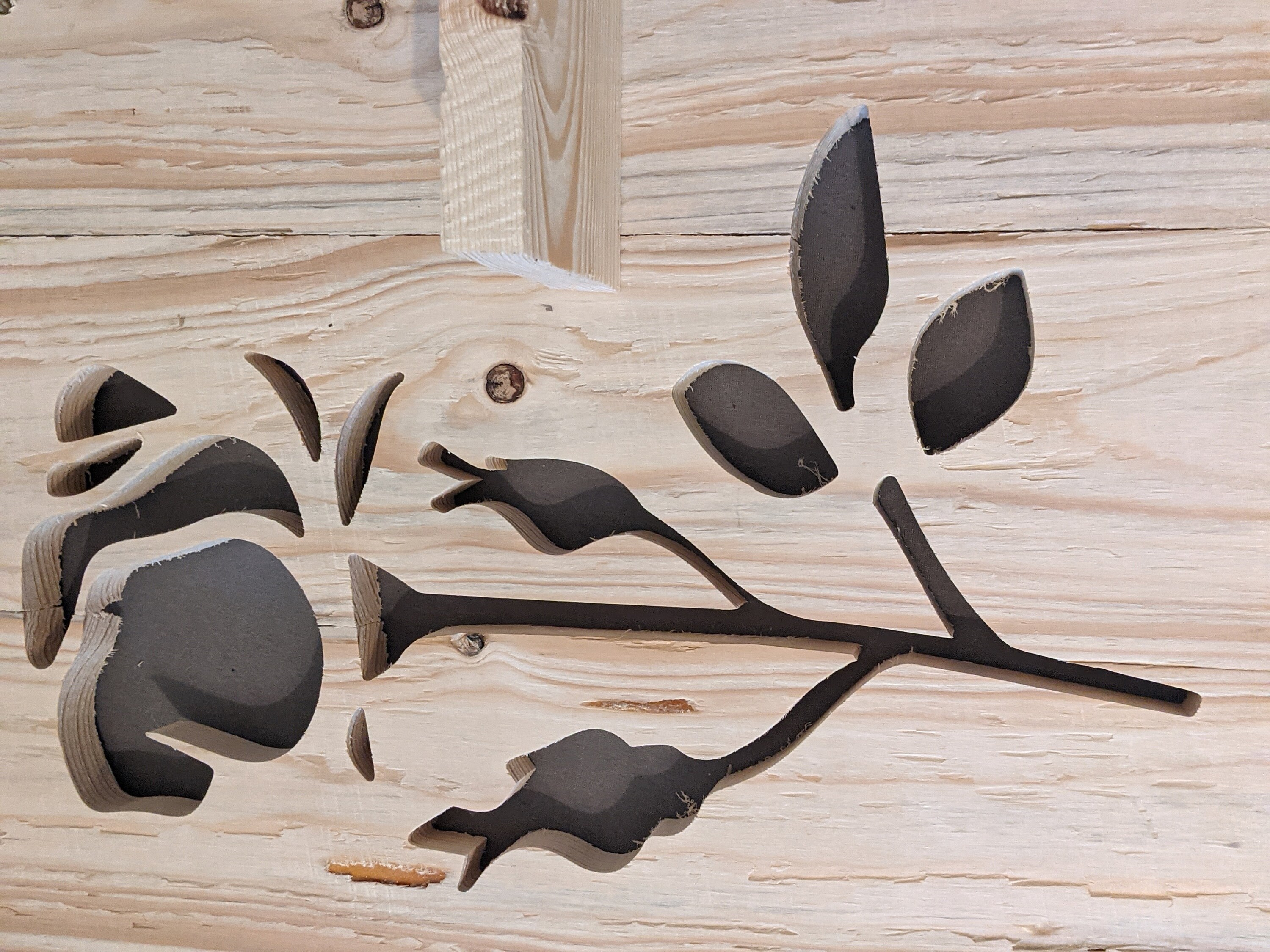 Gartenregal aus Holz mit Haken, Wandregal mit ROSE Motiv, rustikale
