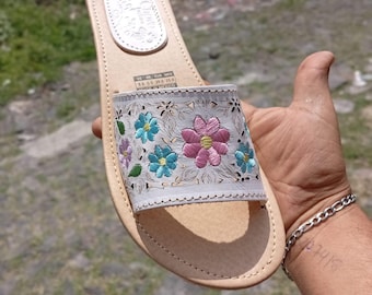 Huaraches mexicanos de mujer