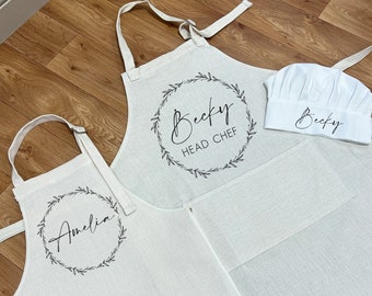 Personalised Linen Apron – Minimal Wreath Design, Baking Gift