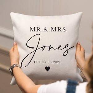 Personalised Wedding Cushion - Personalised Weddings Gifts - Personalised Couple Cushion - Anniversary Gift - Mr & Mrs Gift Sets