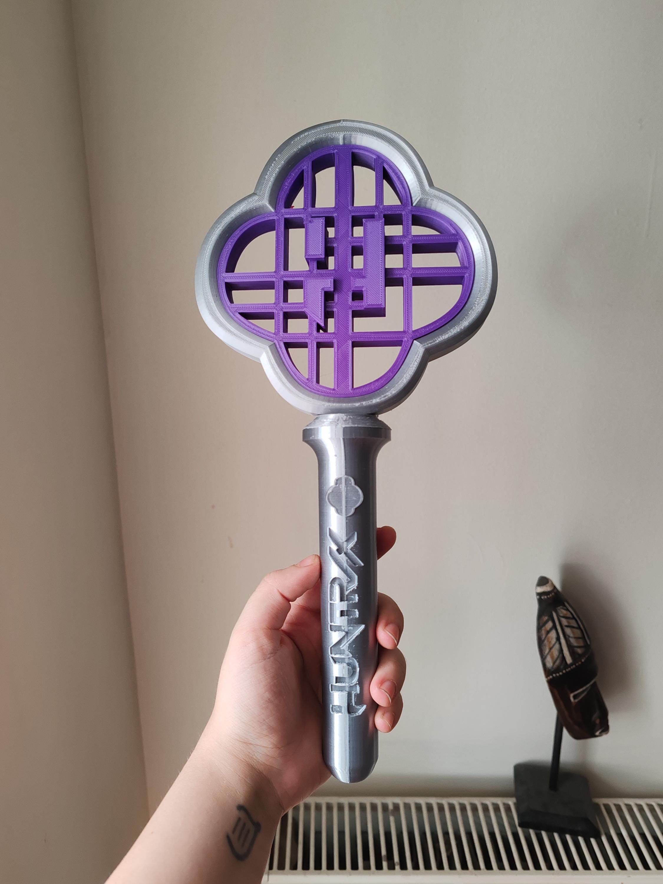 3D Printed Huntrix Light Stick, Inspired by Kpop Demon Hunters - Etsy