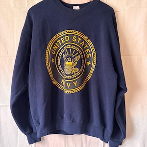 United States Navy Sweatshirt – Classic Military Style