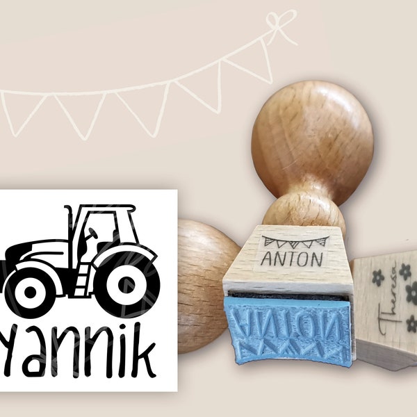 Namensstempel Motiv Traktor, 2 x 2 cm, individuell  -  Holzstempel, Geburt, Geburtstag, Name, Stempel, Kinderstempel