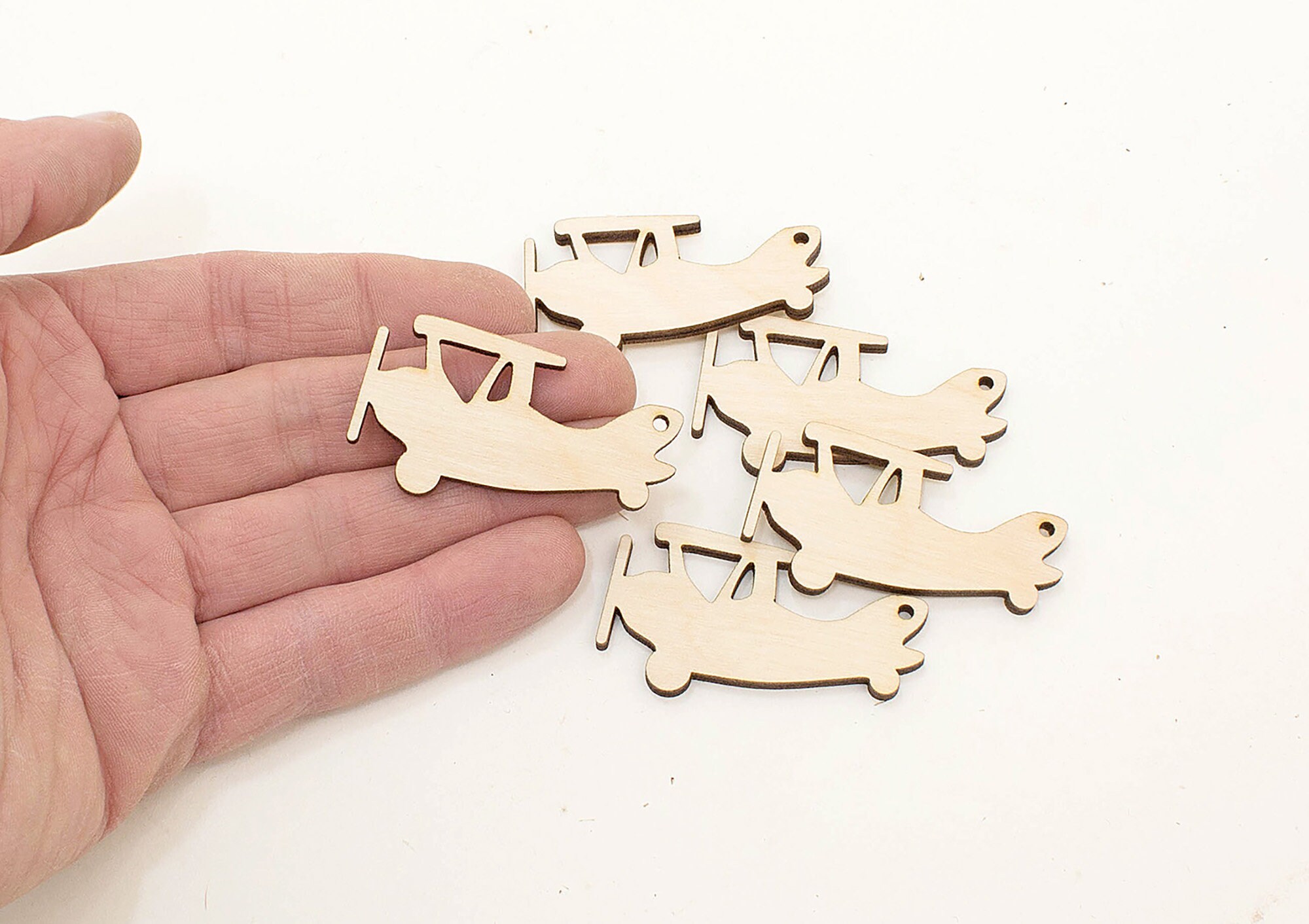 5x Wooden Retro Vintage Plane Shapes (5cm), Embellishments Blank Shape Craft Decoration Cut Out MD0328