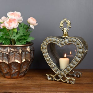 Heart candle lantern 2025
