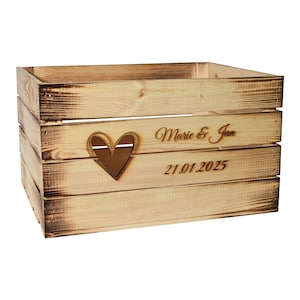 Holzkiste Personalisiert Herz mit Wunschtext 50x40x30cm - Gravierte Erinnerungskiste Hochzeit Verlobung Valentinstag Geschenkidee Jahrestag